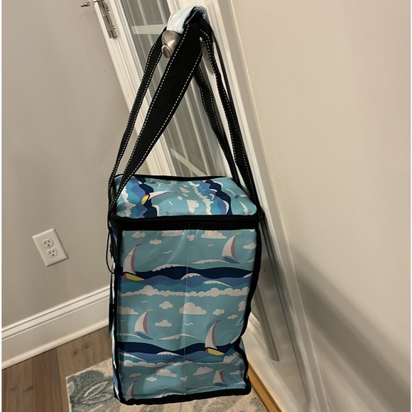 NEW WITH TAGS Scout Totes Ma Boats Pleasure Chest Soft Cooler - Picture 7 of 16